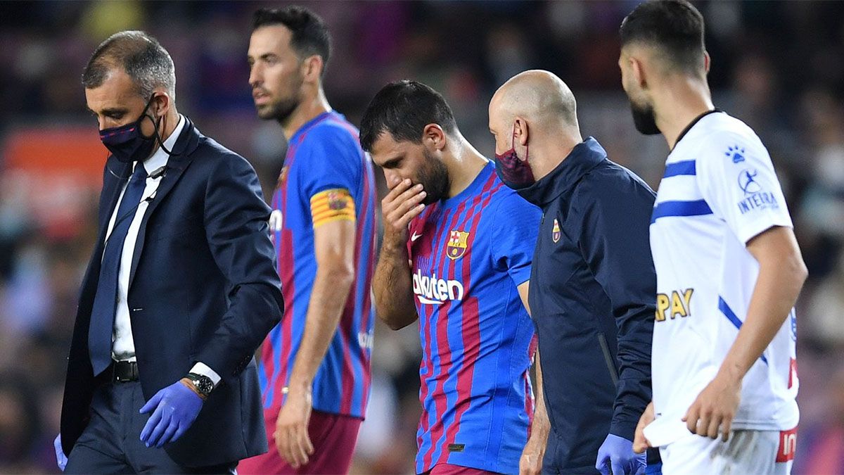 Qué le pasó al Kun Agüero: el parte médico del Barcelona