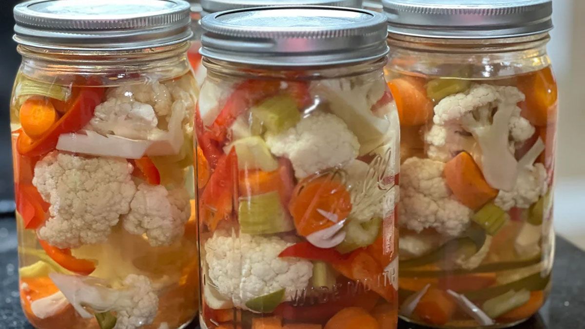 Los pickles se pueden hacer con muchas recetas
