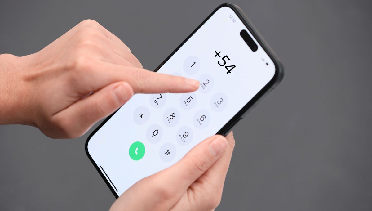 ¿Sabías por qué algunos países usan código telefónico con un solo dígito y otros con +54? Fuente Canva