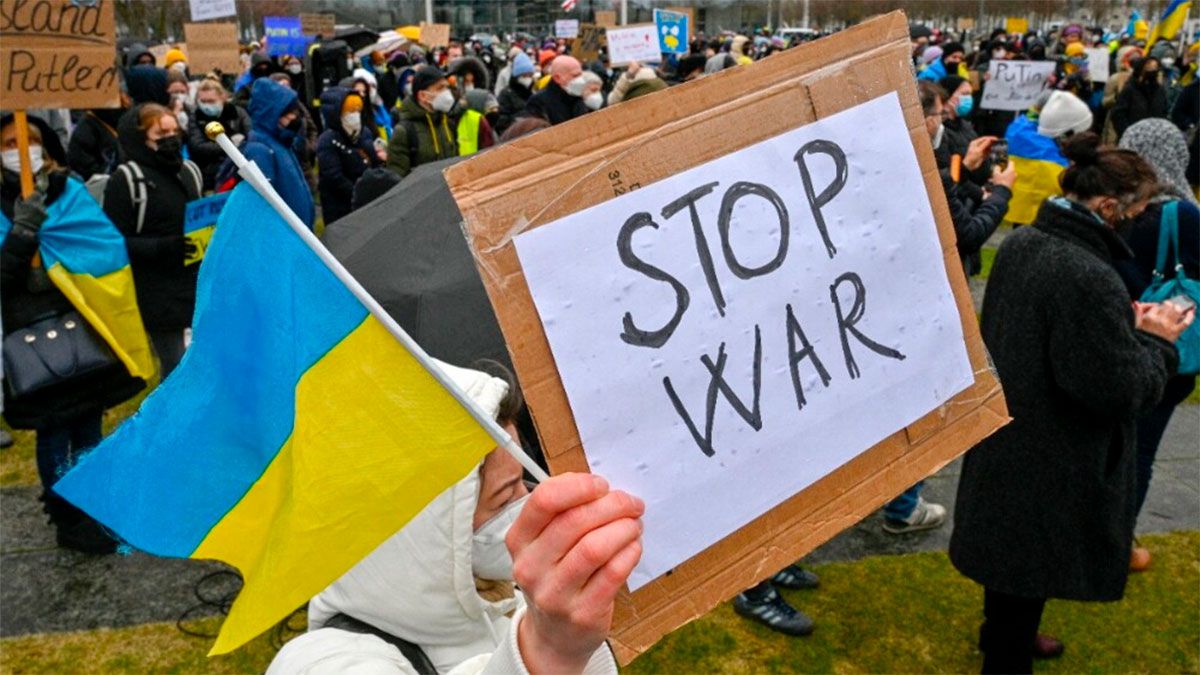 Cafiero informó que la pareja llegará este sábado a la Argentina, junto a otros tres ciudadanos argentinos.