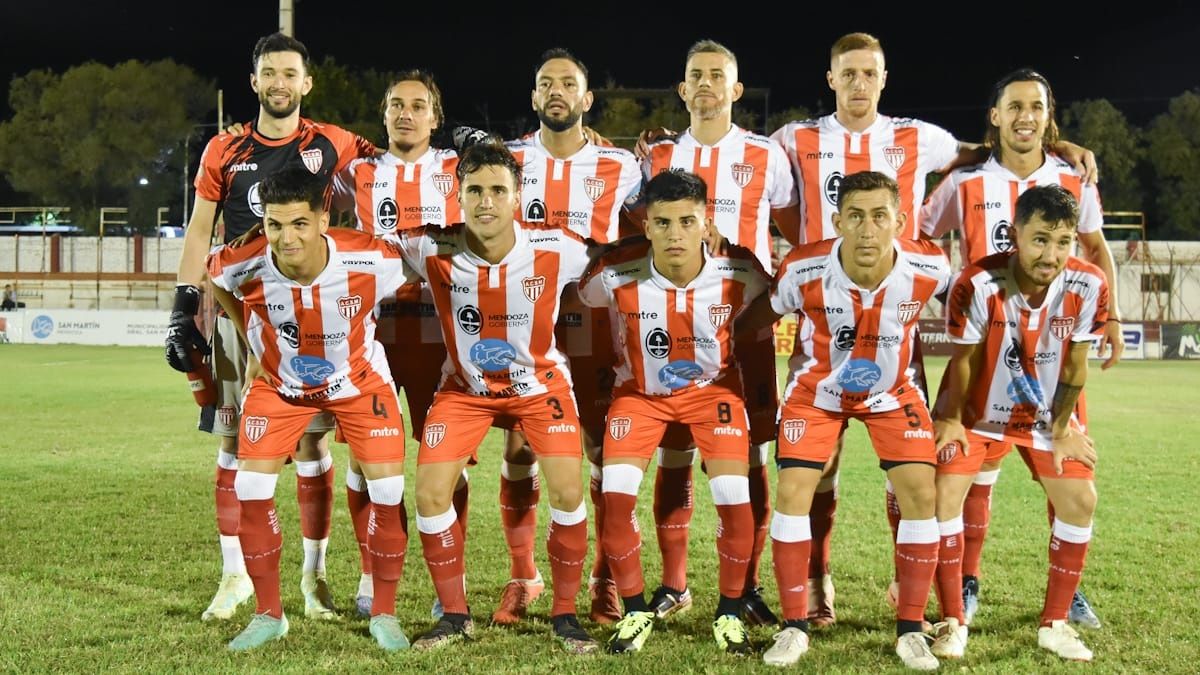 Atlético San Martín jugará de local ante Huracán Las Heras, en el primer partido que podrán presenciar los hinchas Albirrojos. Atlético San Martín jugará de local ante Huracán Las Heras, en el primer partido que podrán presenciar los hinchas Albirrojos.