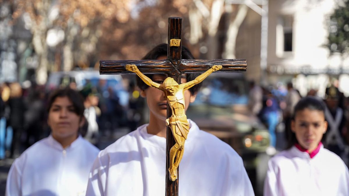 Los niños también participaron de la fiesta del Patrono Santiago. Los niños también participaron de la fiesta del Patrono Santiago.