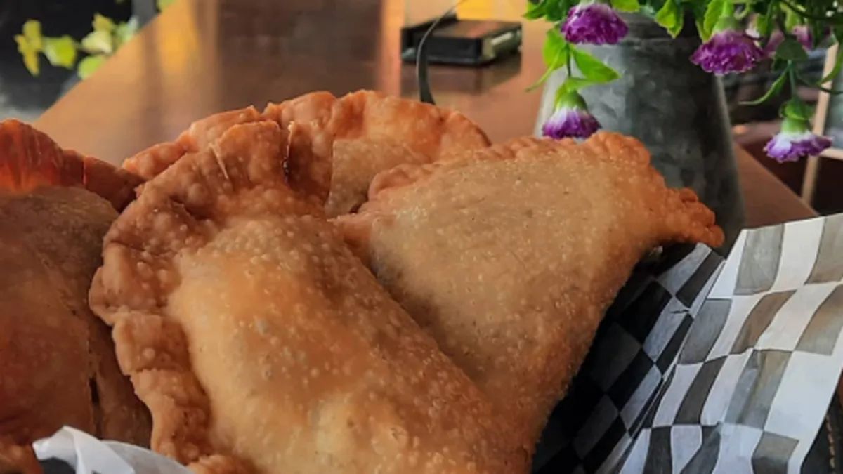El bodegón de Buenos Aires que la rompe con sus empanadas. El bodegón de Buenos Aires que la rompe con sus empanadas.