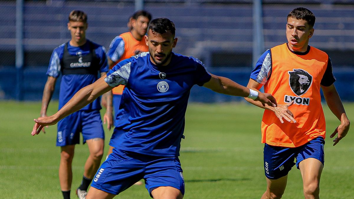 Victorio Ramis, delantero de Independiente Rivadavia que marcó uno de los goles del ascenso a Primera. Victorio Ramis, delantero de Independiente Rivadavia que marcó uno de los goles del ascenso a Primera.