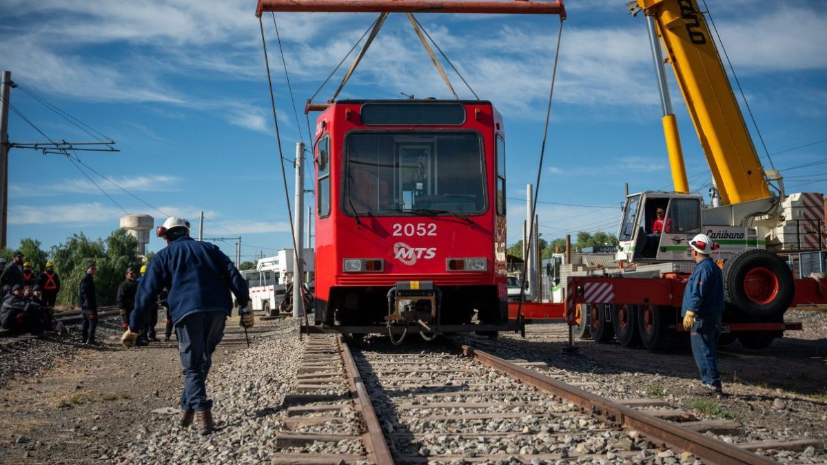 Llegaron de San Diego, Estados Unidos, tres nuevas duplas para incorporar al servicio del Metrotranvía.&nbsp;