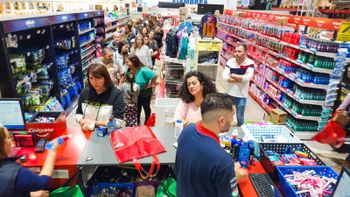 Son 8 los mayoristas que apuestan a recuperar ventas con una Black Week que ofrece rebajas de hasta 40% Son 8 los mayoristas que apuestan a recuperar ventas con una Black Week que ofrece rebajas de hasta 40%