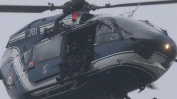 Masacre en Charlie Hebdo: miles de policías tienen rodeados a los dos sospechosos del atentado
