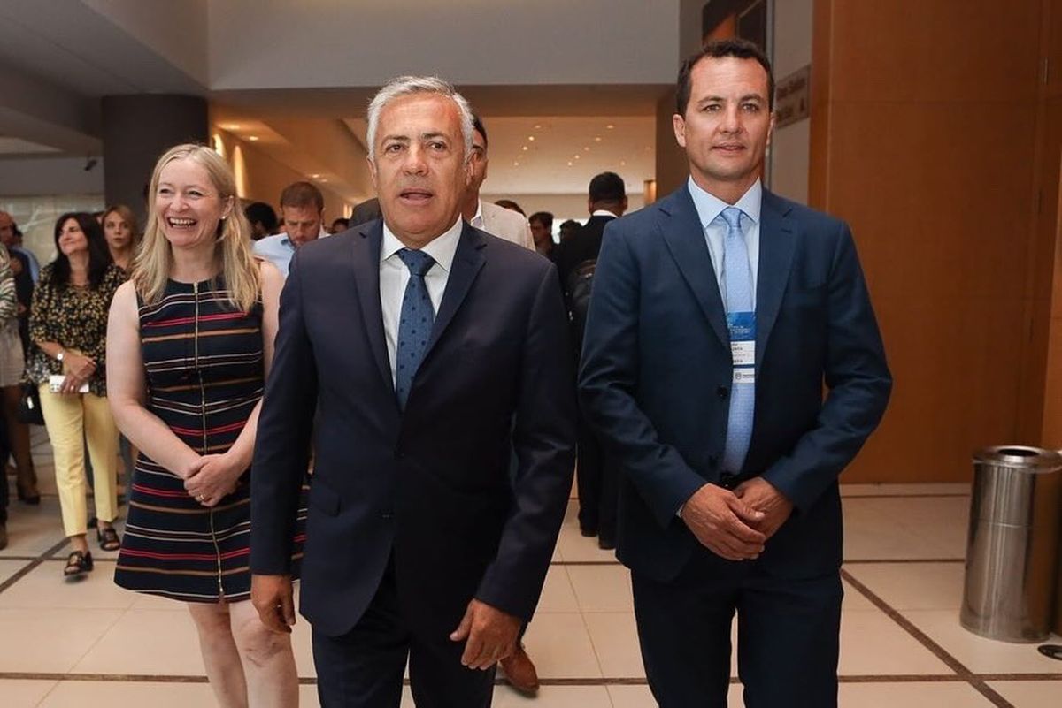 Alfredo Cornejo y Hebe Casado, este jueves en el Foro de Inversiones que se hace todos los años en el marco de los actos de Vendimia.