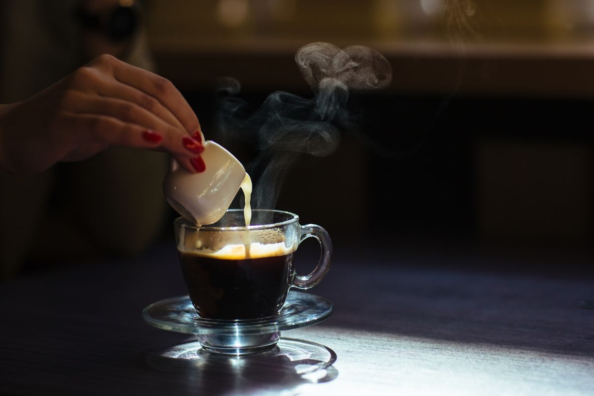 Si quieres que tu casa tenga un aroma cálido y agradable, prepara un ambientador con café. Imagen: Magnific. Si quieres que tu casa tenga un aroma cálido y agradable, prepara un ambientador con café. Imagen: Magnific.