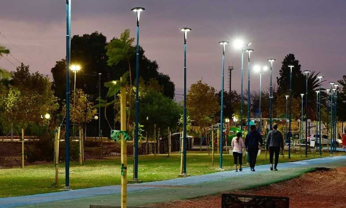 La planta de reciclado de luminarias mendocina convirtió a LED 20.000