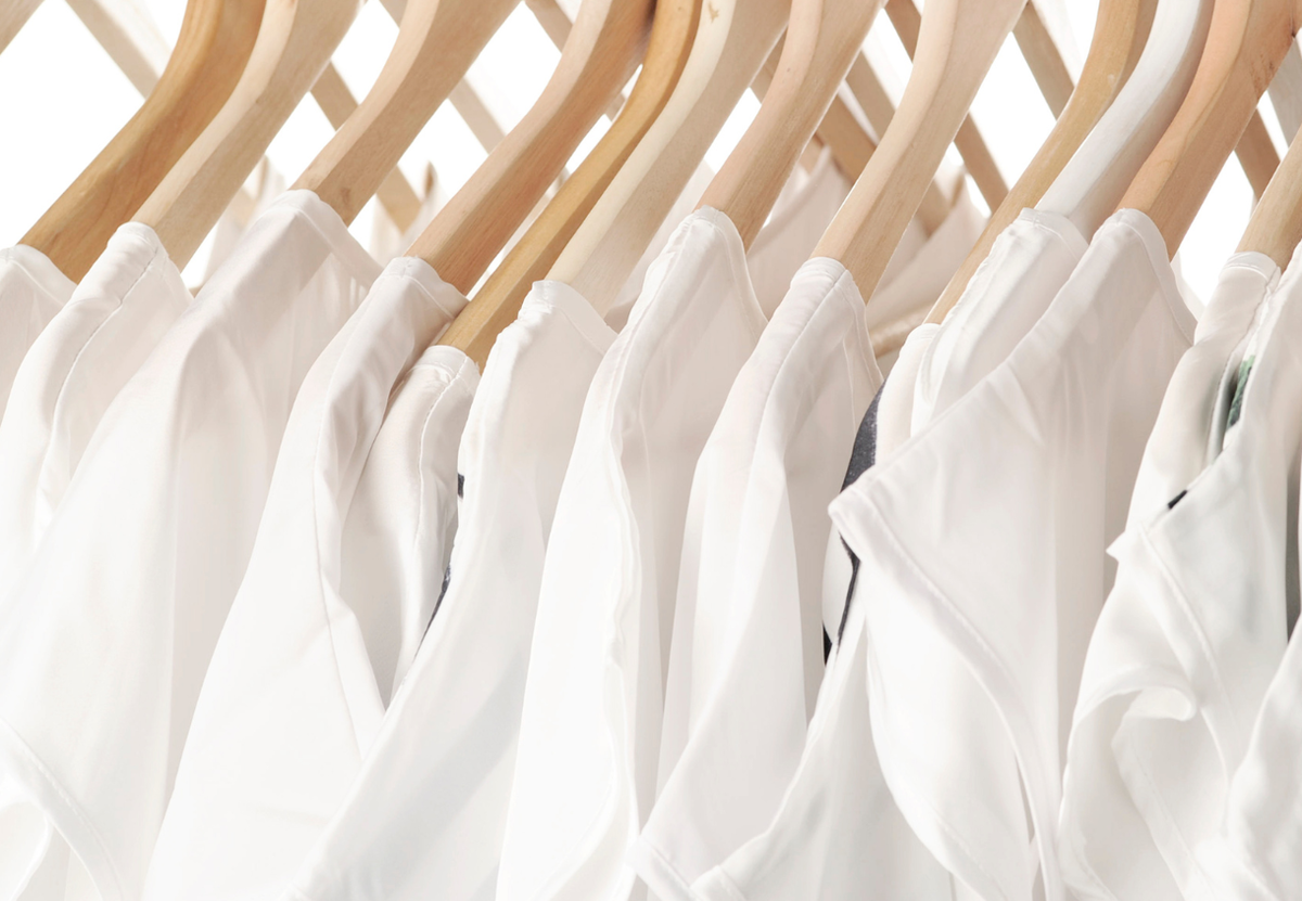 Los mejores trucos para quitar las manchas amarillas de desodorante de la ropa blanca y dejar las prendas como nuevas. Los mejores trucos para quitar las manchas amarillas de desodorante de la ropa blanca y dejar las prendas como nuevas.