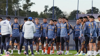 Una figura de Boca le puso un ultimátum al Chelo Delgado para que lo vendan al fútbol europeo
