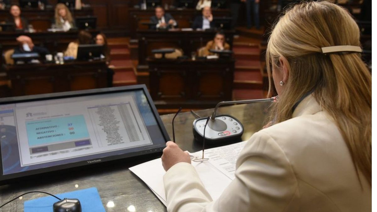 El Senado aprobó de forma unánime el proyecto de ley que busca facilitar la escrituración y cancelación de viviendas. El Senado aprobó de forma unánime el proyecto de ley que busca facilitar la escrituración y cancelación de viviendas.