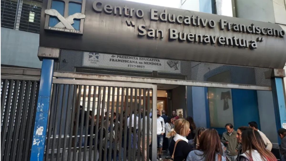 La sede del colegio San Buenaventura donde se produjo la pelea entre adolescentes. La sede del colegio San Buenaventura donde se produjo la pelea entre adolescentes.