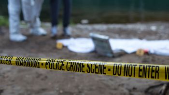 Una mujer asesinó a su novio a golpes con un martillo y lo dejó abandonado en el galpón de una iglesia Una mujer asesinó a su novio a golpes con un martillo y lo dejó abandonado en el galpón de una iglesia