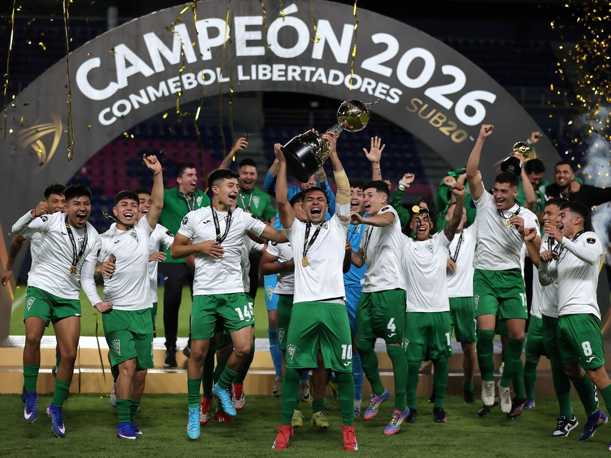 El Santiago Wanderers Sub 20 consiguió un título histórico para Chile. El Santiago Wanderers Sub 20 consiguió un título histórico para Chile.