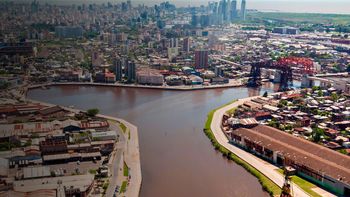 El Riachuelo: el río que fue encauzado y transformado por completo por la urbanización de Buenos Aires