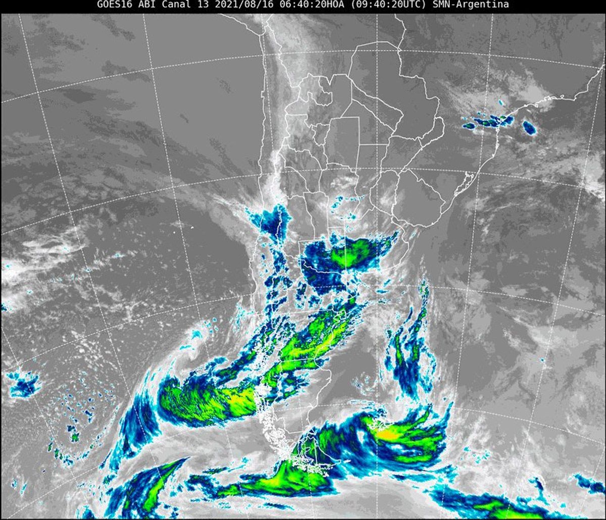 Pronóstico del tiempo: se espera para hoy y, fundamentalmente para el miércoles, la conjución de nevada y zonda en Mendoza 