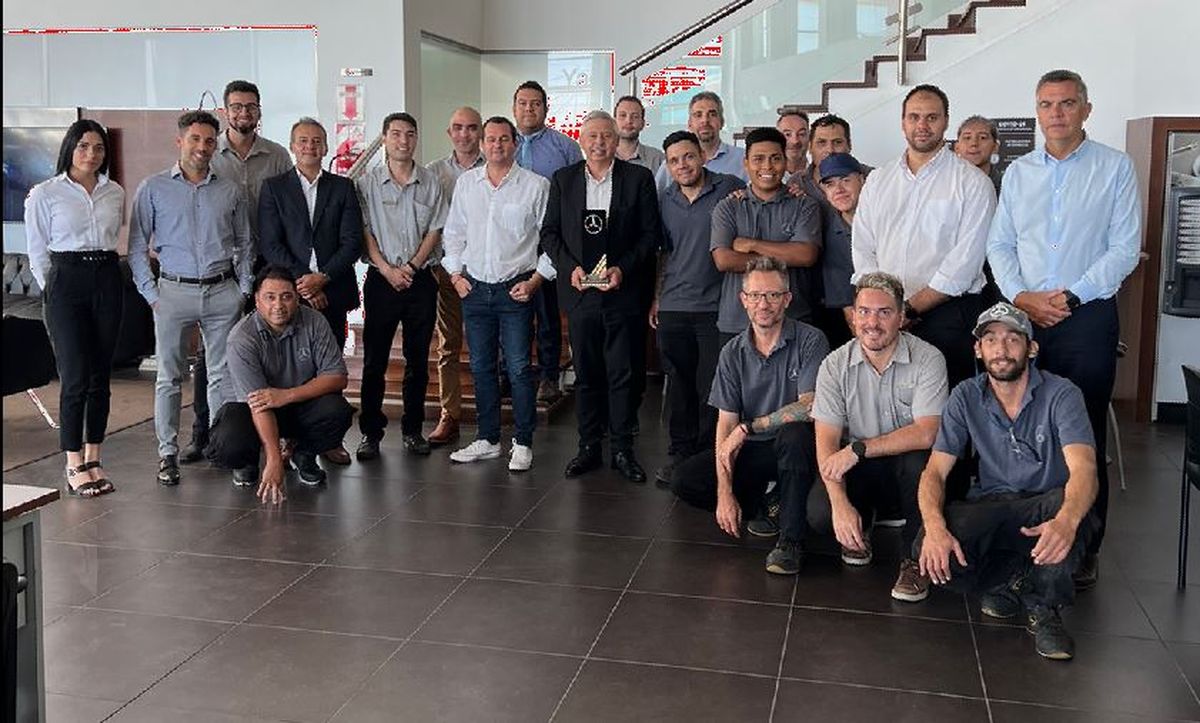 El equipo de Yacopini Mercedez Benz, concesionario oficial de la marca en Mendoza y San Juan.
