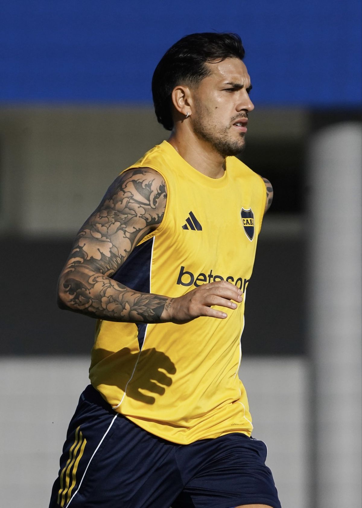 Paredes volverá a ser titular en Boca en el Superclásico ante River.