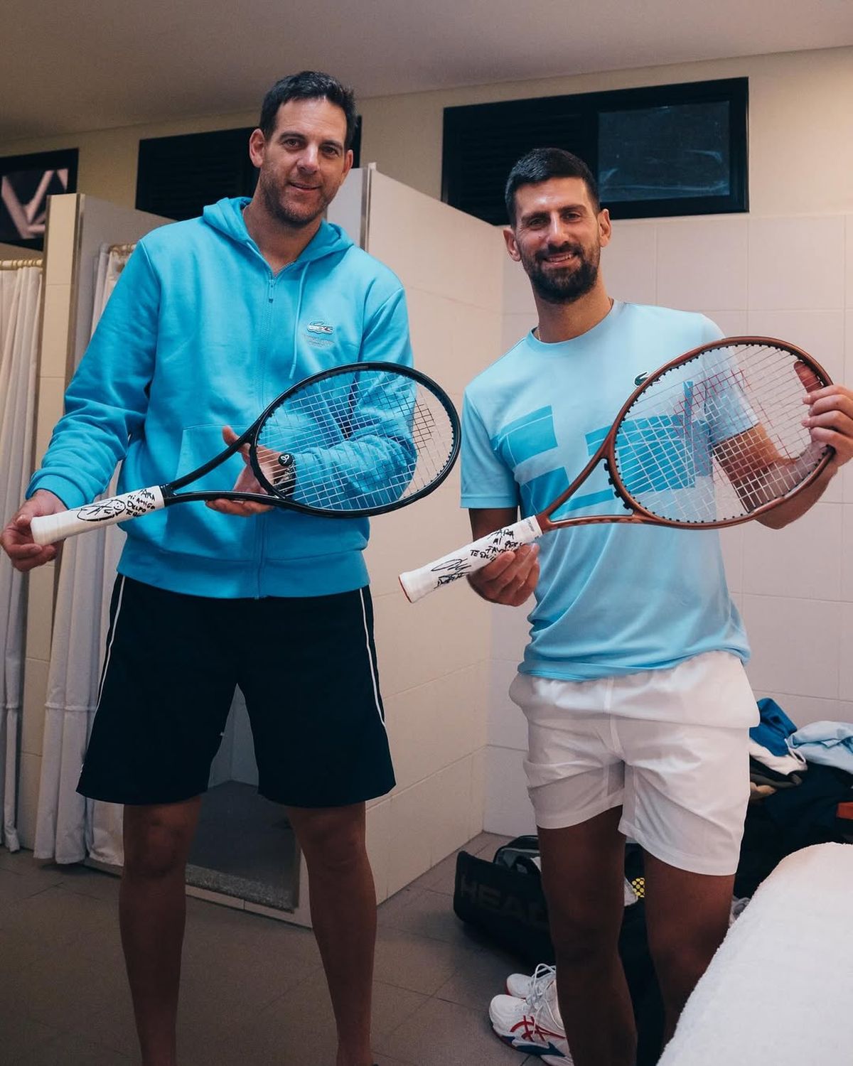 Juan Martín Del Potro y Novak Djokovic en la despedida de la Torre de Tandil del tenis. Juan Martín Del Potro y Novak Djokovic en la despedida de la Torre de Tandil del tenis. 