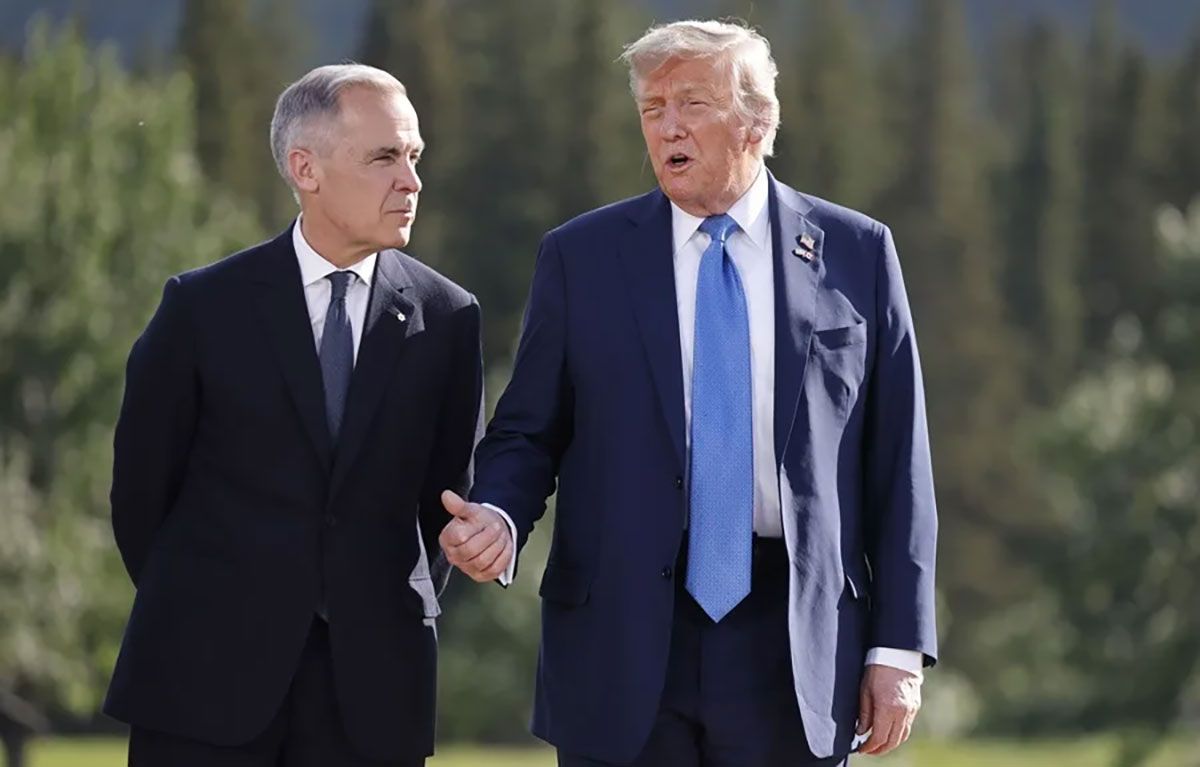 El primer ministro de Canadá, Mark Carney, junto al presidente de Estados Unidos, Donald Trump (Archivo). Crédito: EFE/EPA/ Ludovic Marin.