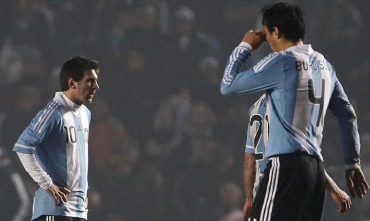 Casi se agarra a piñas con Messi y no jugó más en la Selección