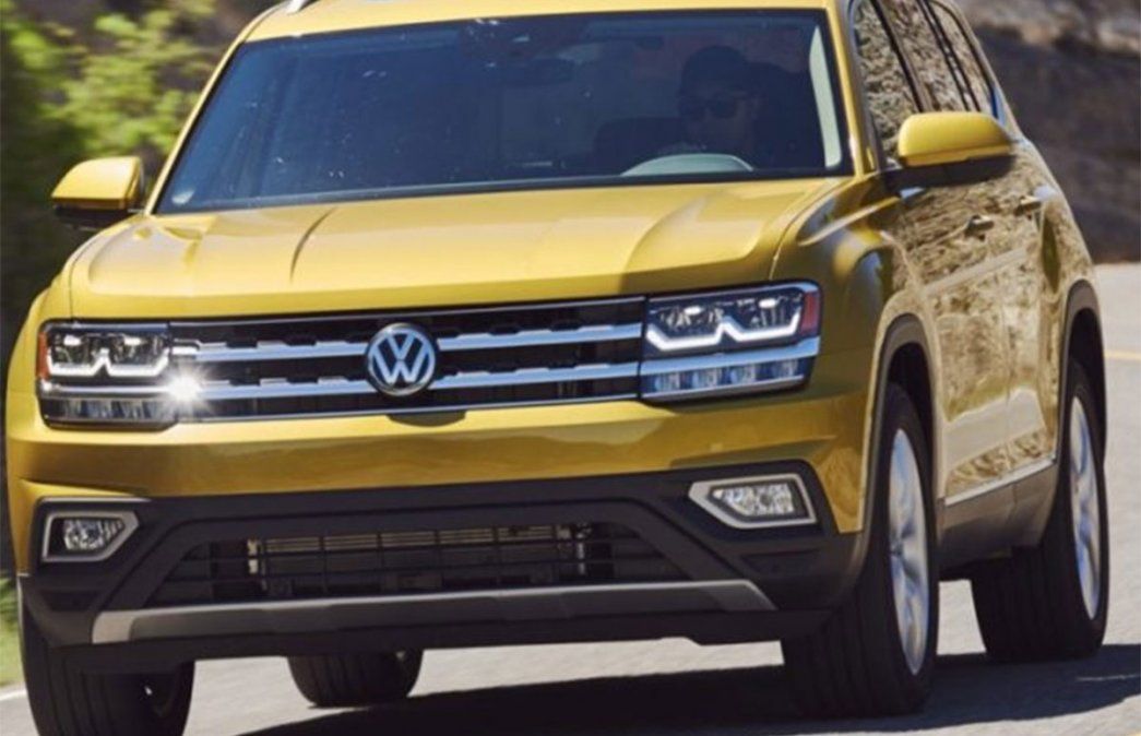 Volkswagen develó el nombre de su nuevo vehículo, el primer utilitario deportivo (SUV) de la marca alemana. El Volkswagen Taos será fabricado en la Argentina.&nbsp;