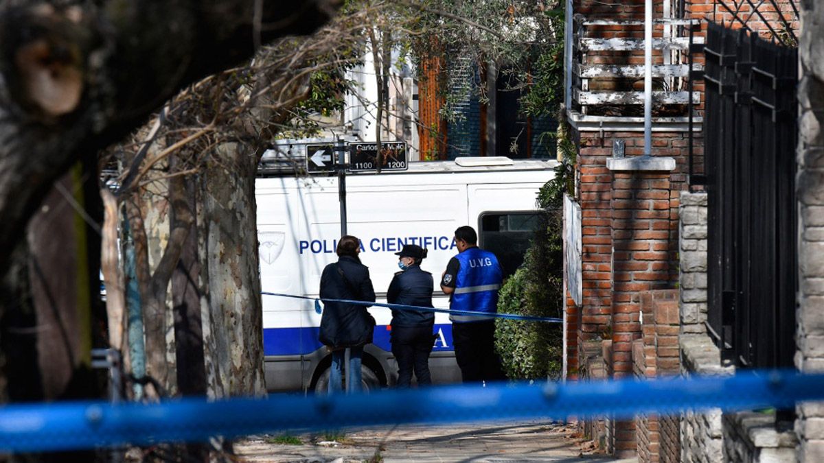 Doble crimen. Encontraron a una pareja de jubilados asesinada dentro de un auto en Vicente López