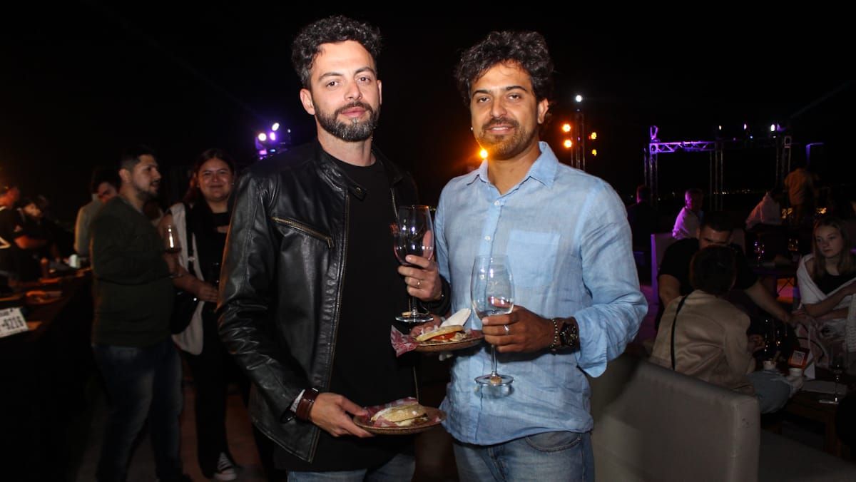 Marcos Valenzuela y Gonzalo Amoroso. Primos y fanáticos del vino. Marcos Valenzuela y Gonzalo Amoroso. Primos y fanáticos del vino.