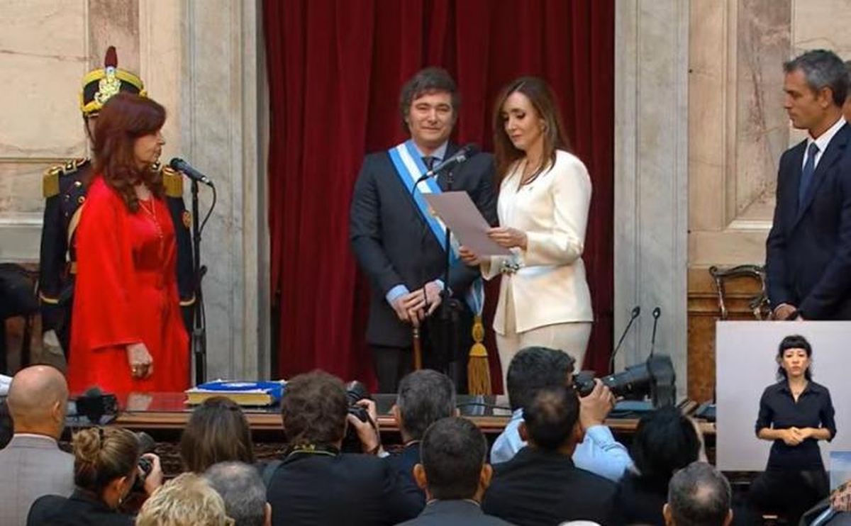 La única vez que coincidieron Cristina Kirchner y Victoria Villarruel fue en el traspaso de mando en diciembre pasado. La única vez que coincidieron Cristina Kirchner y Victoria Villarruel fue en el traspaso de mando en diciembre pasado.