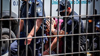 Detuvieron a tres policías que acompañaban al efectivo asesino de Luciano Olivera