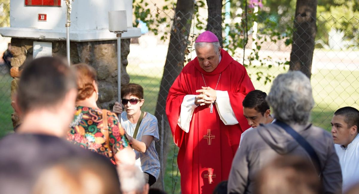 Monseñor Marcelo Colombo participó de la tradicional ceremonia.