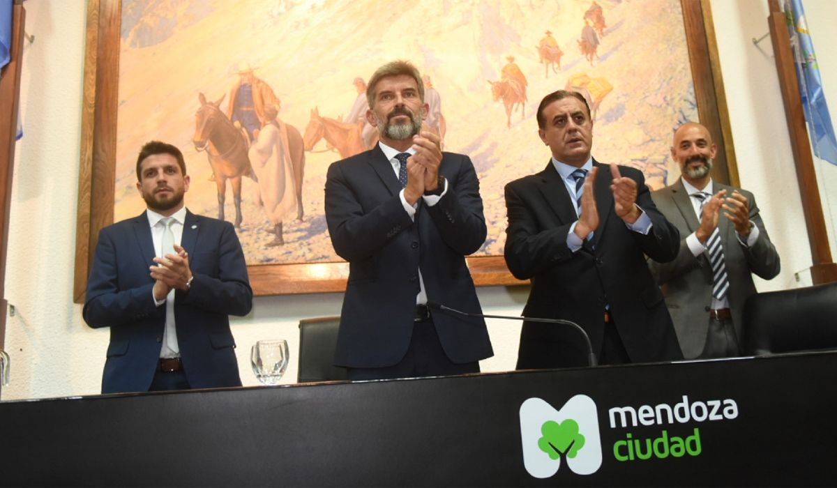 Además del intendente Ulpiano Suarez, que puede ser reelegido, culminan los mandatos de seis concejales en la Ciudad de Mendoza.