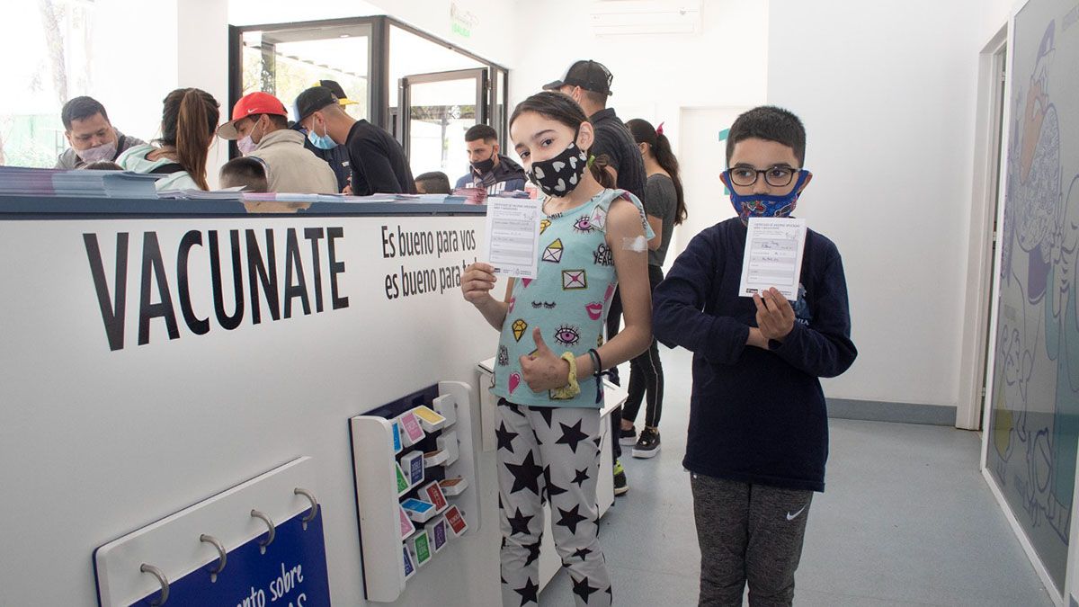 Vacunación niños y niñas en Mendoza.