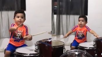 Un pequeño de 2 años la rompe tocando la batería y es furor en las redes