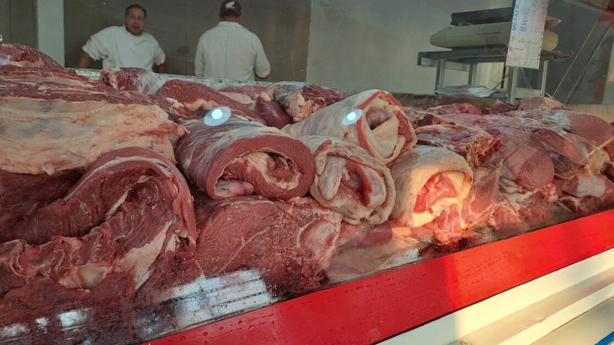 Ni vitel toné ni lechón: el Marcado Central tiene ofertas de asado para este sábado y promociones pagando con Cuenta DNI Ni vitel toné ni lechón: el Marcado Central tiene ofertas de asado para este sábado y promociones pagando con Cuenta DNI 
