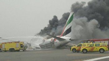 Terrible susto en Dubai con un aterrizaje forzoso en pleno aeropuerto
