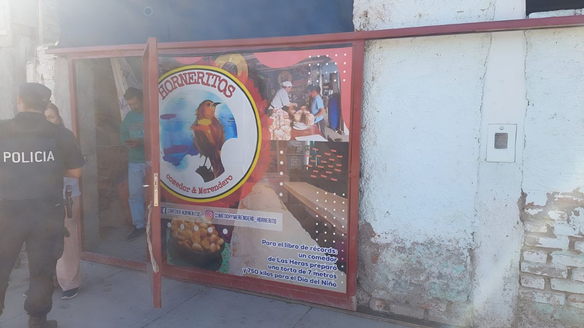 Este domingo entraron a robar al Comedor Los Horneritos de Las Heras.