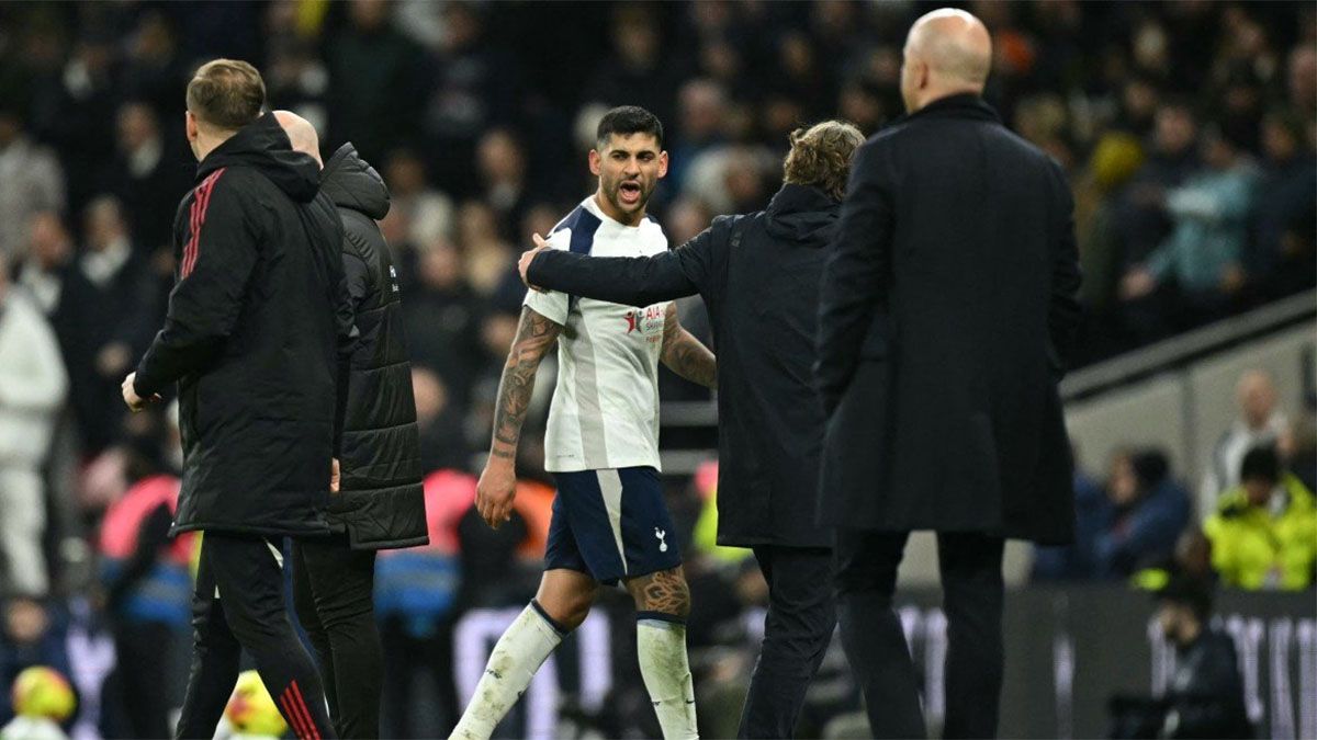 La dura acusación que recibió Cuti Romero tras su expulsión en la caída del Tottenham ante Liverpool
