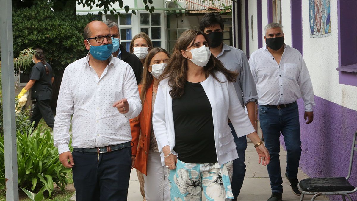 Nadal descartó que en Mendoza exista un vacunatorio vip