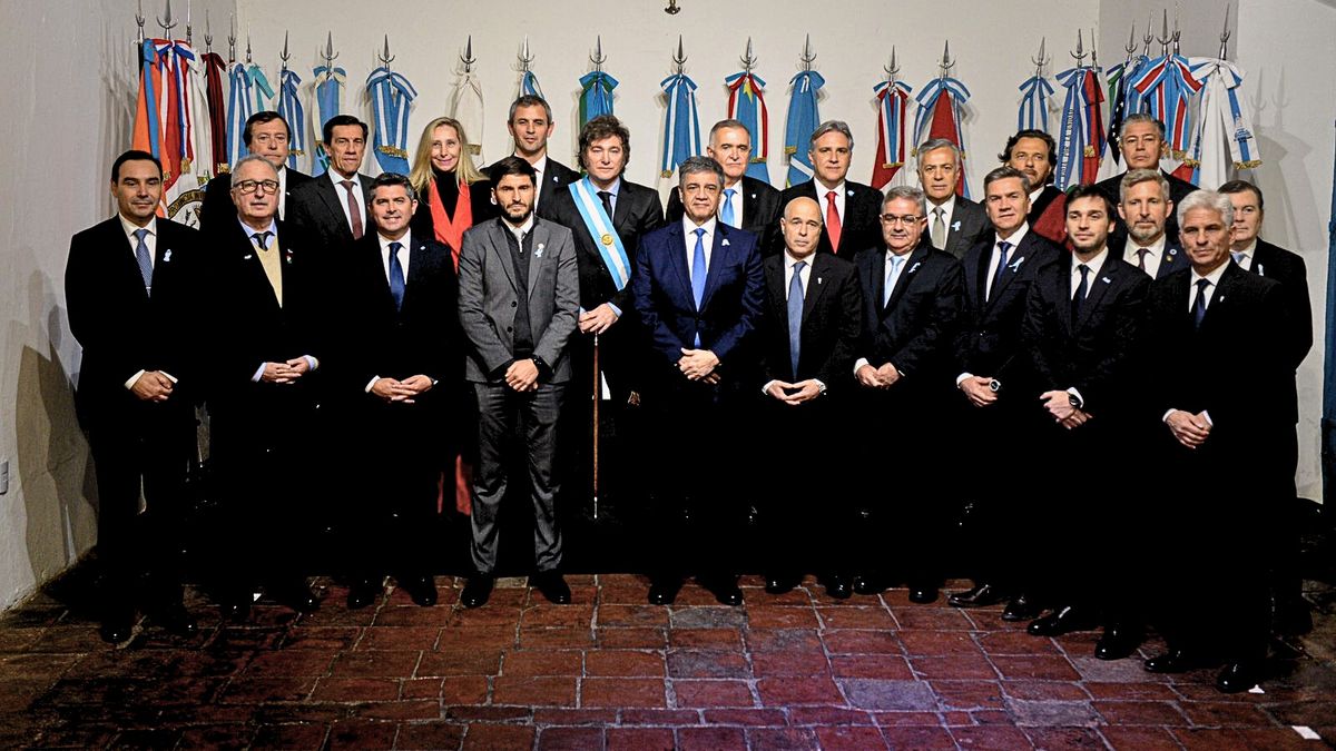 Javier Milei junto a los gobernadores hace un año. Imagen ilustrativa.