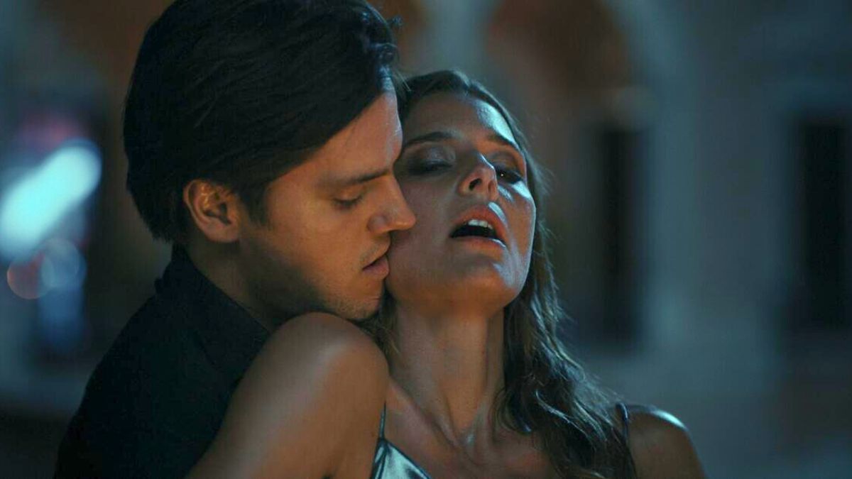 Netflix agregó una película subida de tono que está arrasando con todo. 