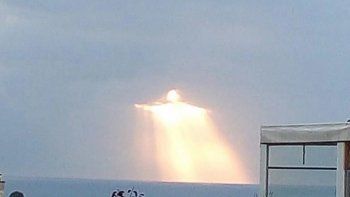 En el cielo de Italia apareció la imagen de Jesús caminando sobre el agua