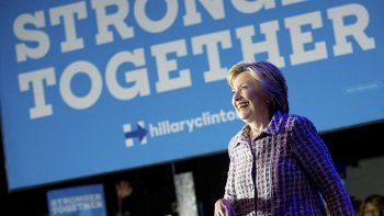 La doctora de Hillary dice que está 