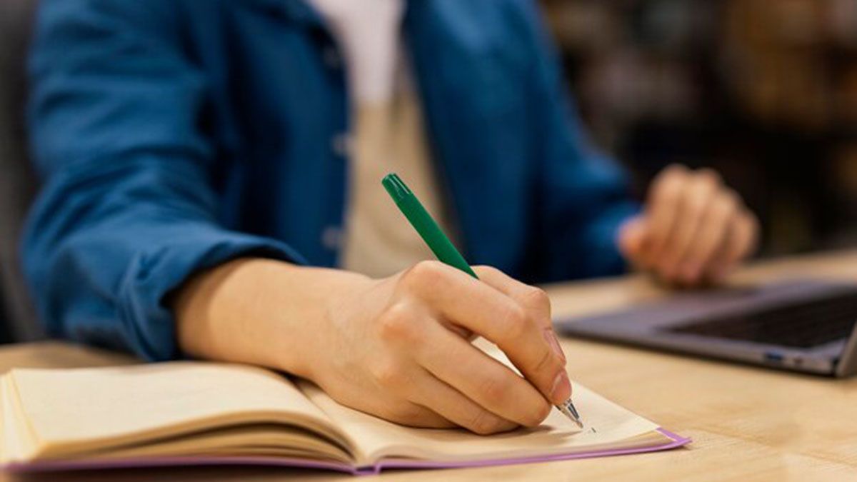 Estudiar para los exámenes es una difícil misión para muchos. Estudiar para los exámenes es una difícil misión para muchos. 