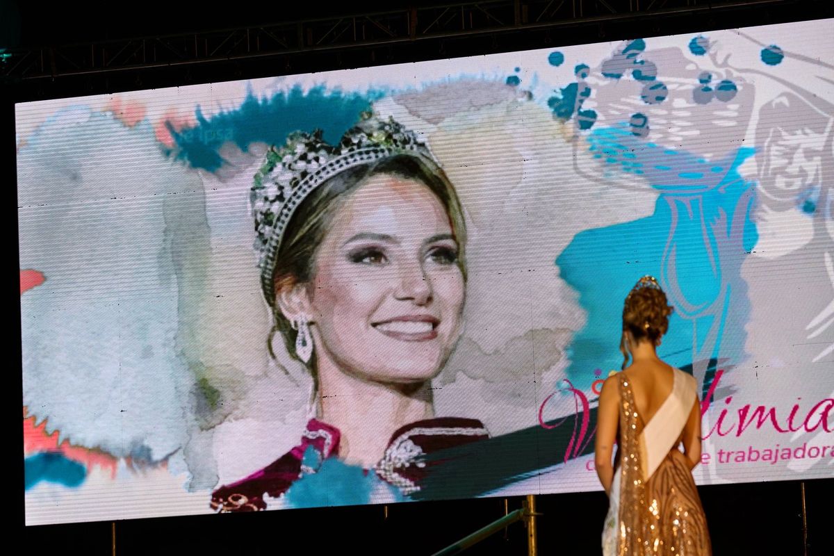 La Vendimia de Las Heras 2026 dedicó un homenaje a la actual reina nacional de la Vendimia, Alejandrina Funes. La Vendimia de Las Heras 2026 dedicó un homenaje a la actual reina nacional de la Vendimia, Alejandrina Funes.