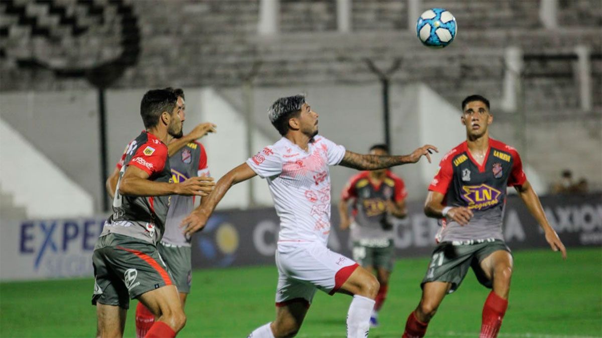 Huracán Las Heras hizo historia en la Copa Argentina