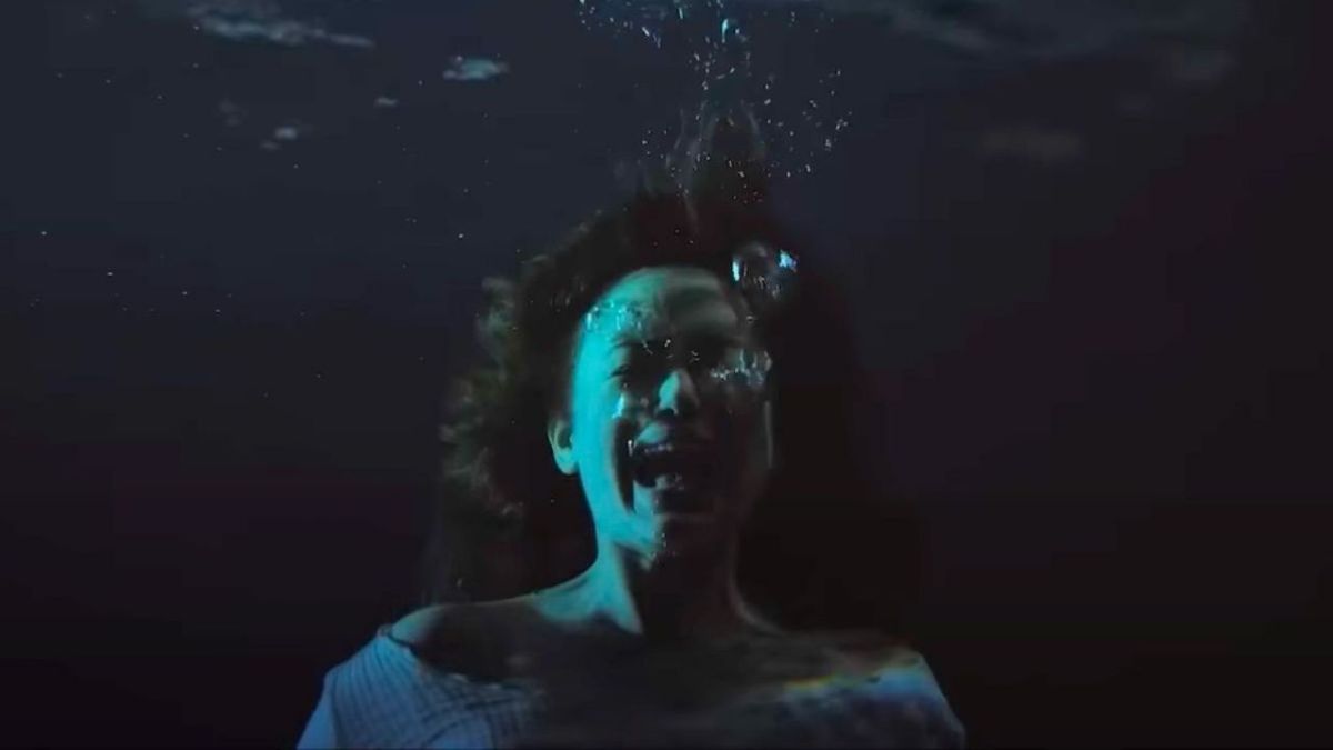 En la película "Encierro" no se sabe quién es la víctima. En la película "Encierro" no se sabe quién es la víctima.