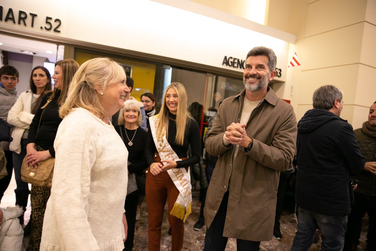 El intendente Ulpiano Suarez durante una actividad promocional de las galerías. El intendente Ulpiano Suarez durante una actividad promocional de las galerías.